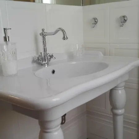 Santa Lucia Bed & Breakfast *