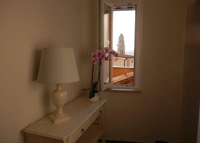 住宿加早餐酒店 Santa Lucia 加埃塔