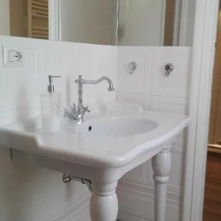 Santa Lucia Bed & Breakfast 4*