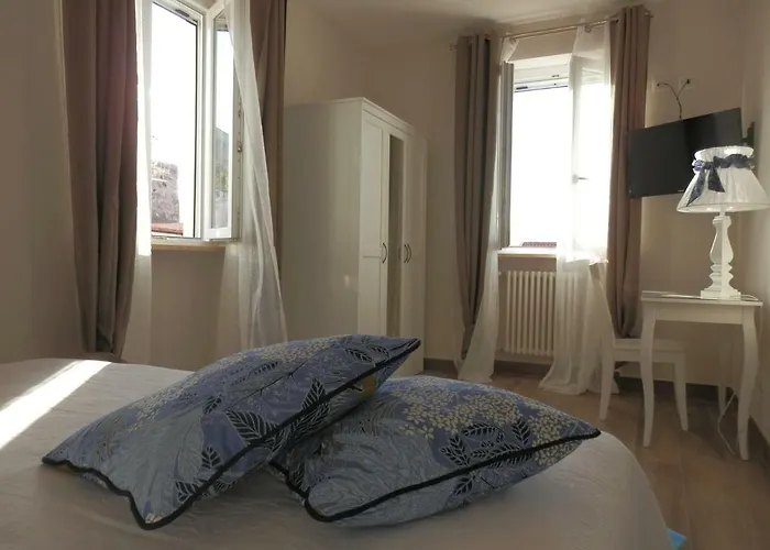 Oda ve Kahvaltı Santa Lucia 4*